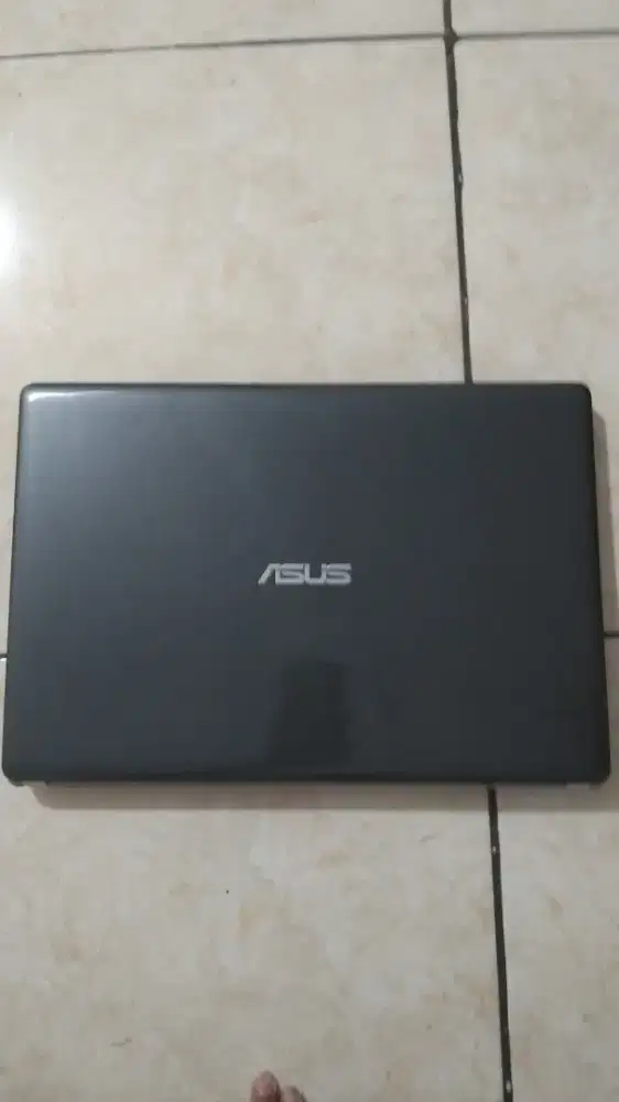 laptop ASUS X450JF second