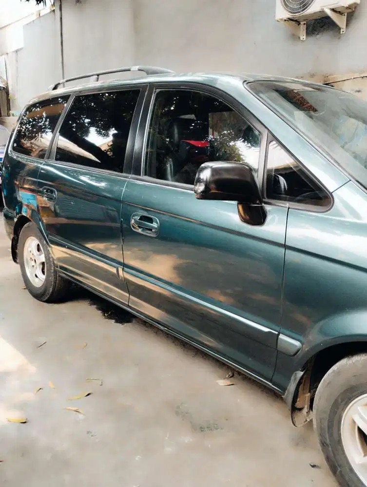 Hyundai Trajet 2001 Bensin