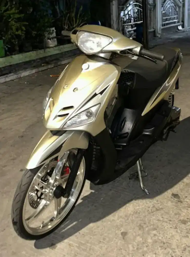 Mio Sporty Racing Classic Looks