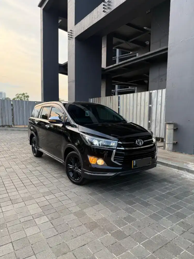 Toyota venturer Diesel 2019 AT