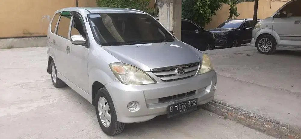 Daihatsu Xenia 2004 Bensin