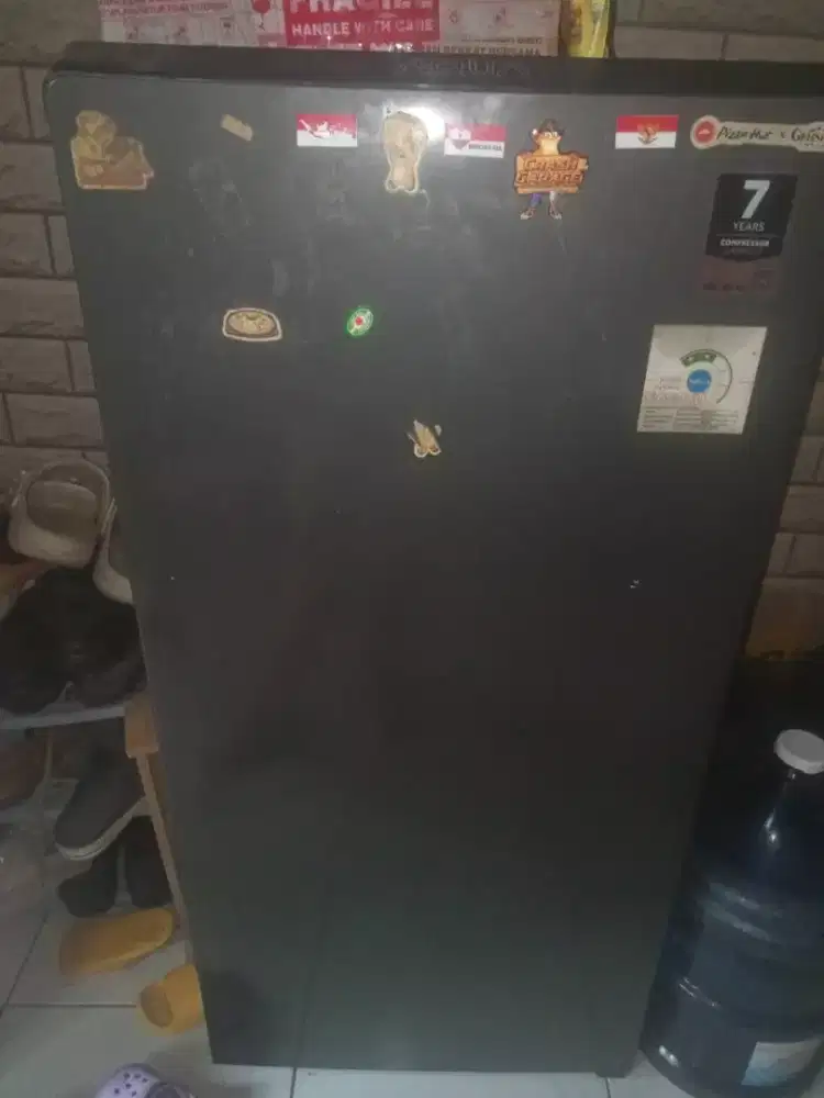 Kulkas Aqua 1 pintu