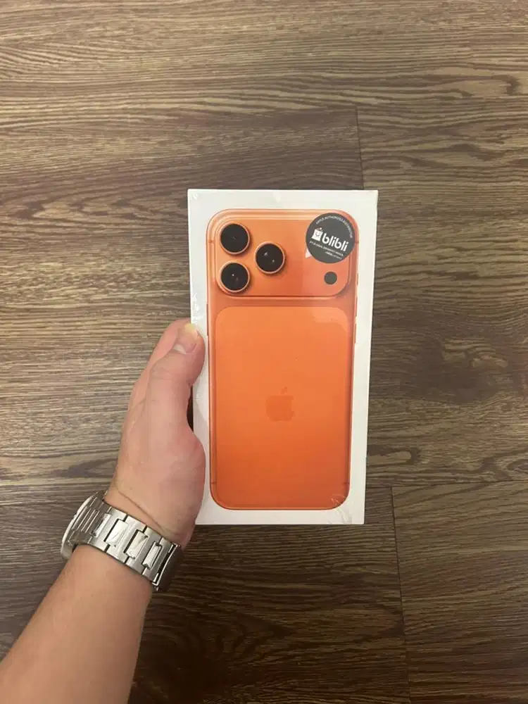 New Iphone 17 Pro Max 256 GB Cosmic Orange