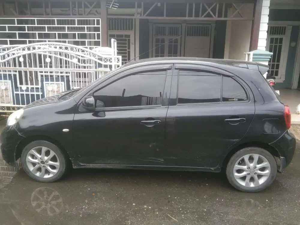 Nissan March 2016 Bensin