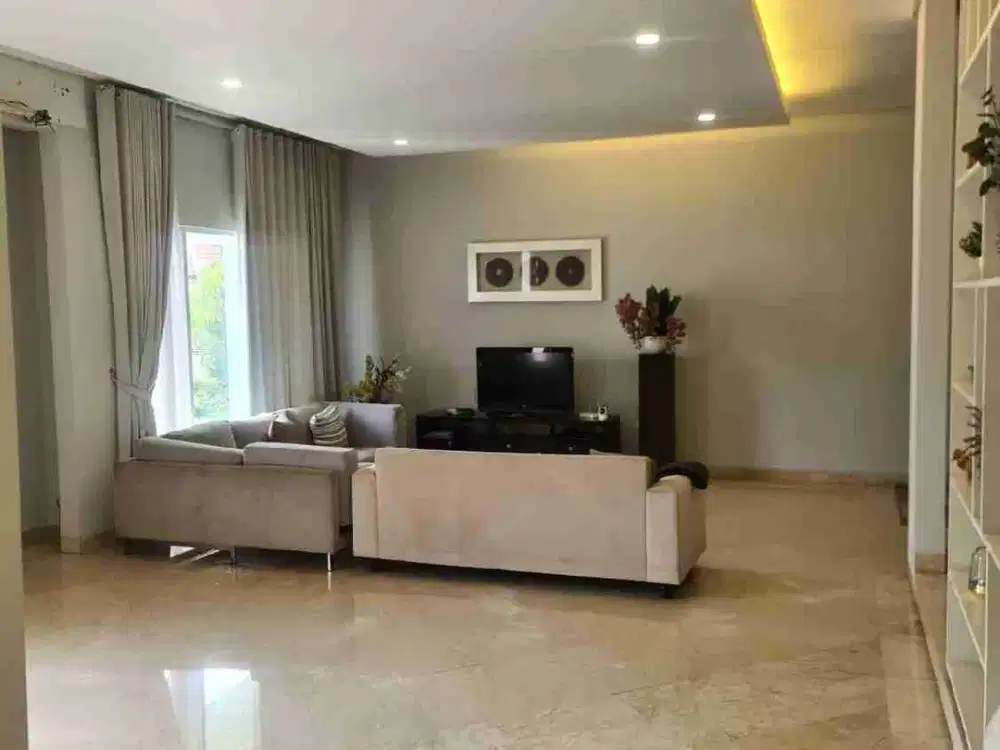 ​DIJUAL Rumah Mewah Modern Gading Kirana Kelapa Gading - Fully Furnished & Baru Renovasi!