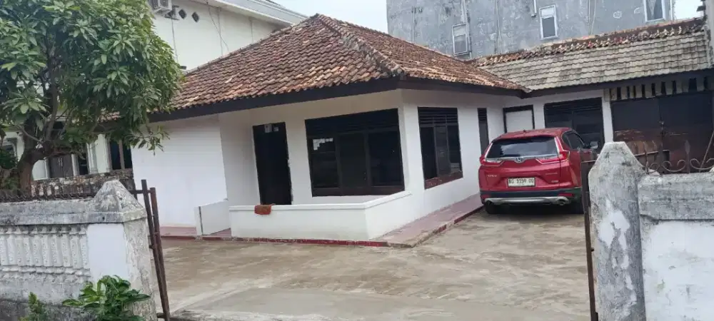 RUMAH TENGAH KOTA DIJUAL