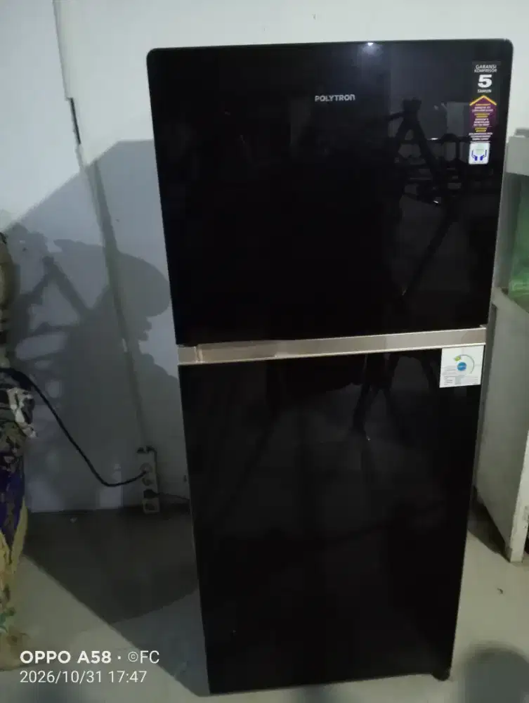 Di Jual Kulkas Polytron 2 Pintu Sudah Inverter