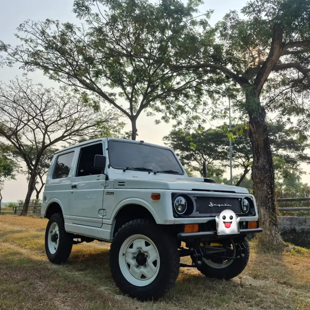 Suzuki Jimny Katana 4x2 tahun 2001