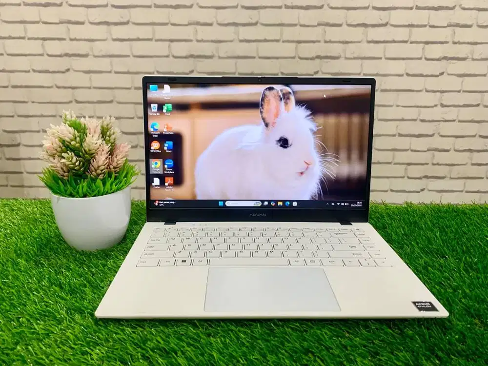 ADVAN SOULMATE DALI1 AMD 3020E/ RAM 8GB/ SSD 128GB