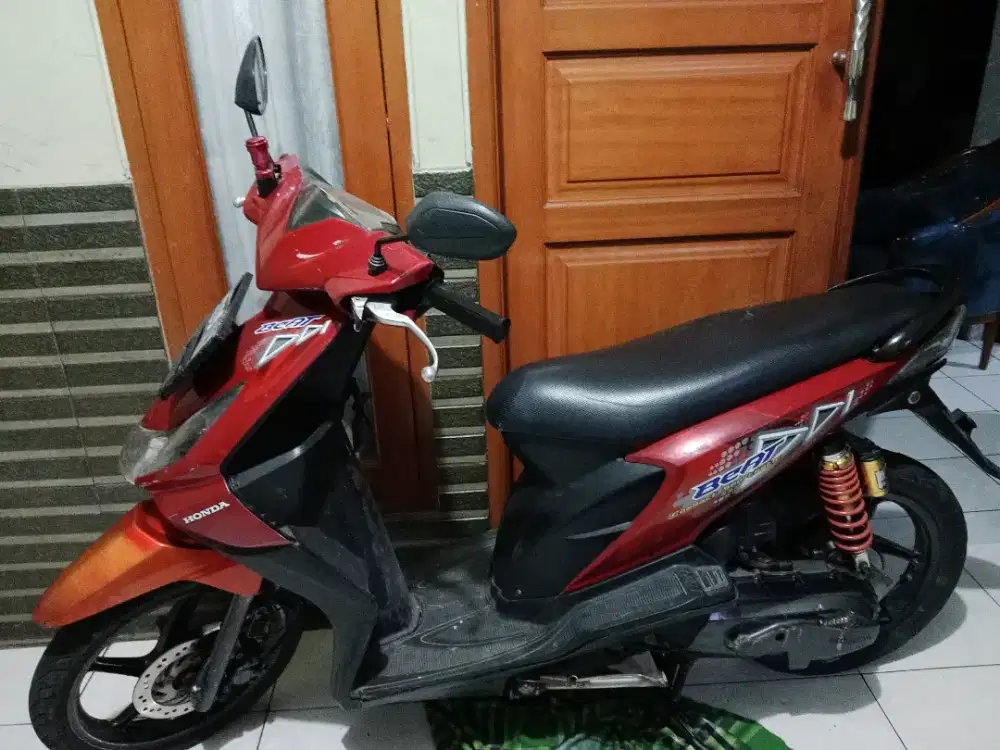 BEAT TAHUN 2010 MULUSS CAKEP MESIN ALUS AMAN