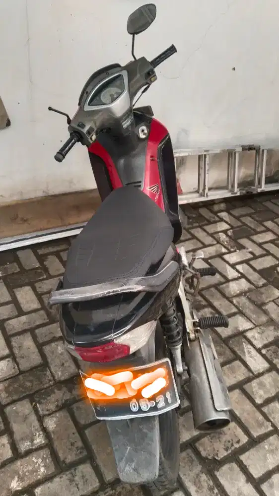 Supra x 125 2006 merah hitam