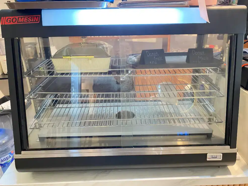 Display Warner Penghangat Makanan