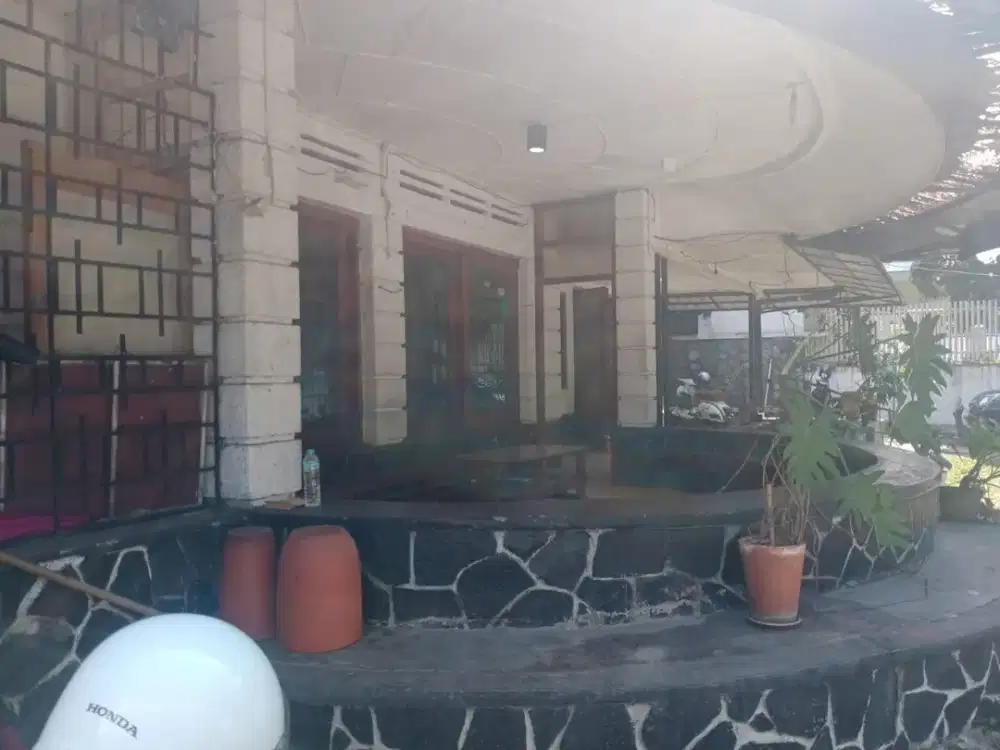 Rumah Belanda 1 Lantai Cock untuk Resto di Mainroad Supratman, Dekat Sayap Riau, Pusat Kuliner dan Kantor di Kota Bandung