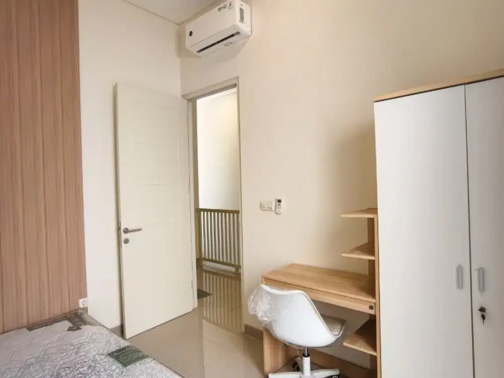 DIJUAL RUMAH RUNGKUT MENANGGAL - BARU GRESS - FURNISHED