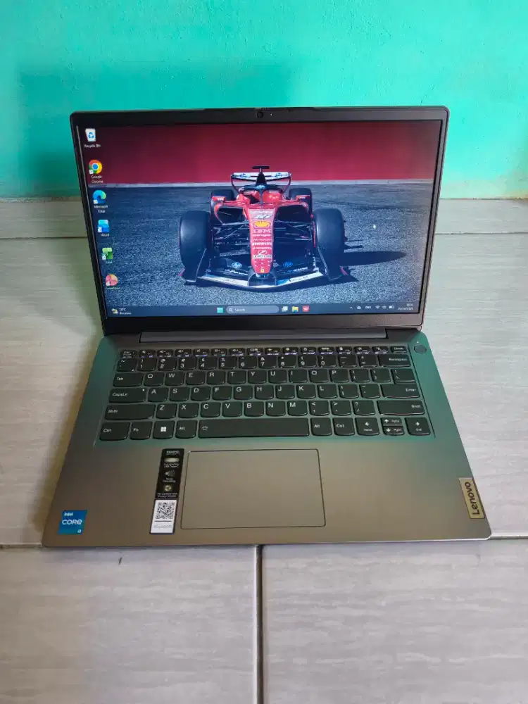 Di jual lenovo ideapad slim i3 14IAU7