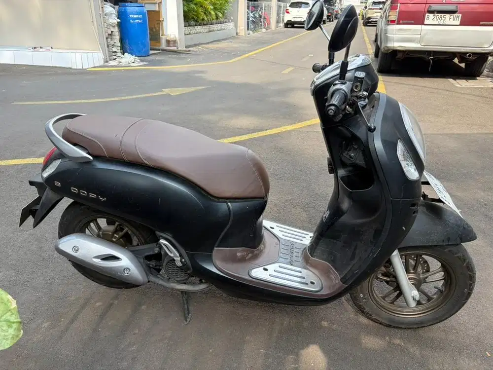 SCOOPY PRESTIGE BLACK DOFF