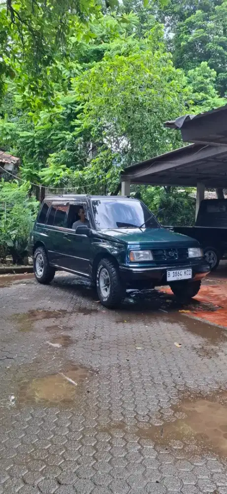 Mobil suzuki sidekick