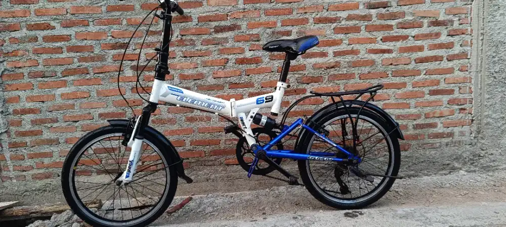 Sepeda lipet element 69 
Ukuran 20 
Fullsuspensi