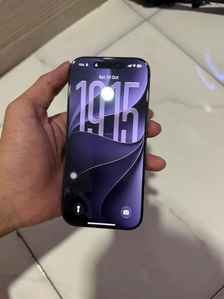 Dicari tt an ke 17 pro max silver 256