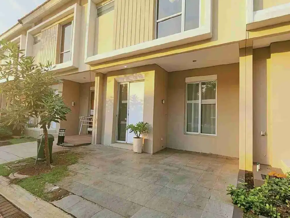 Sewa Murah Rumah 2 lantai Milano village Gading Serpong