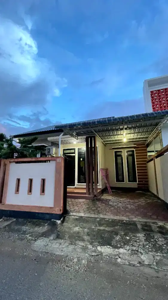DISEWAKAN RUMAH DI LUENG BATA