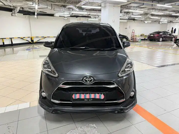 Toyota Sienta 1.5 Q at 2017. KM low, rec A2000. Istimewa siap pakai
