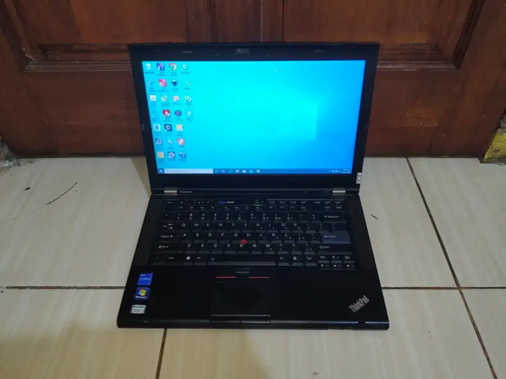 Laptop Lenovo thinkpad T420 core i7 Ram 8GB ssd 128GB+hdd 320GB ngebut