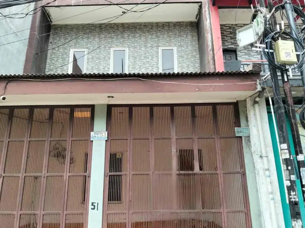 Rumah 2 lantai siap huni row jalan 2 mobil di mangga besar jakarta barat