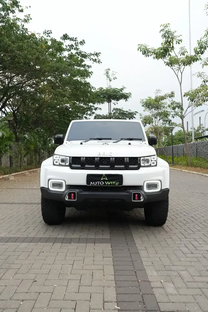 BAIC BJ 40 PLUS 4X4 2024 WHITE ON BLACK