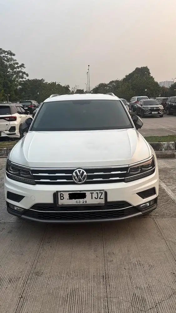 Volkswagen Tiguan Allspace 2023 Bensin