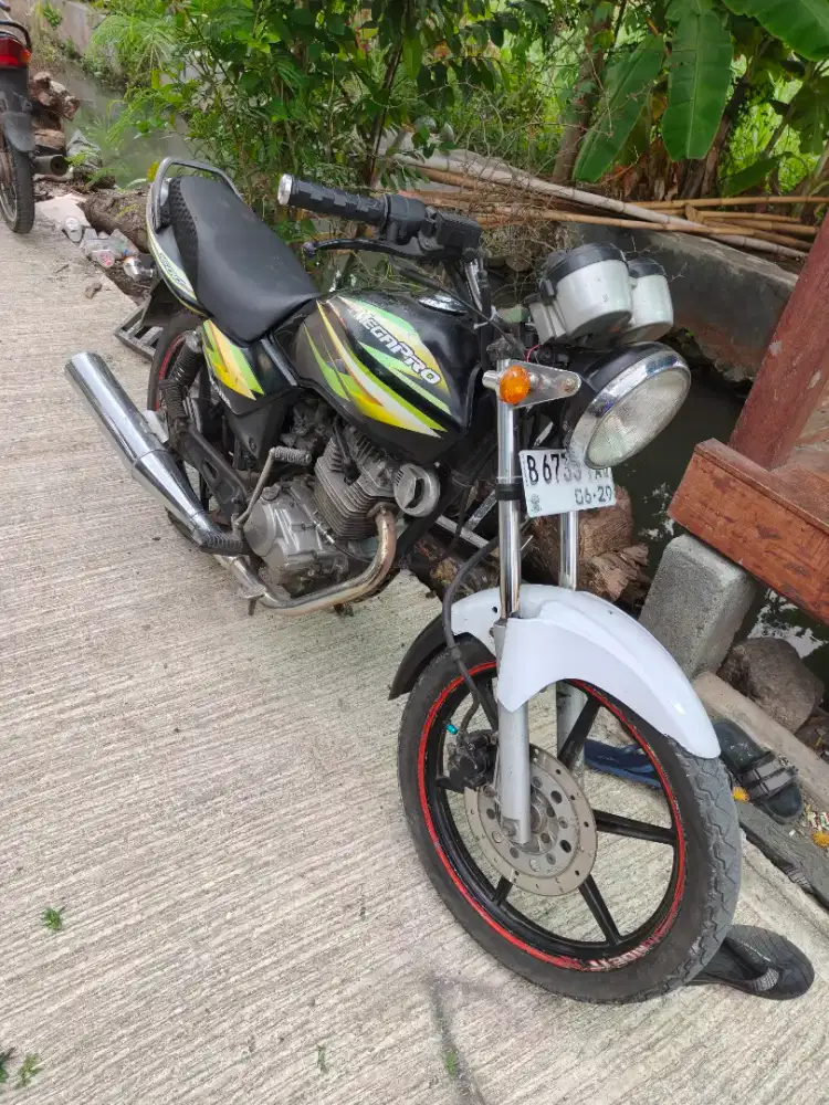 Megapro THN 2005 plat B jakarta