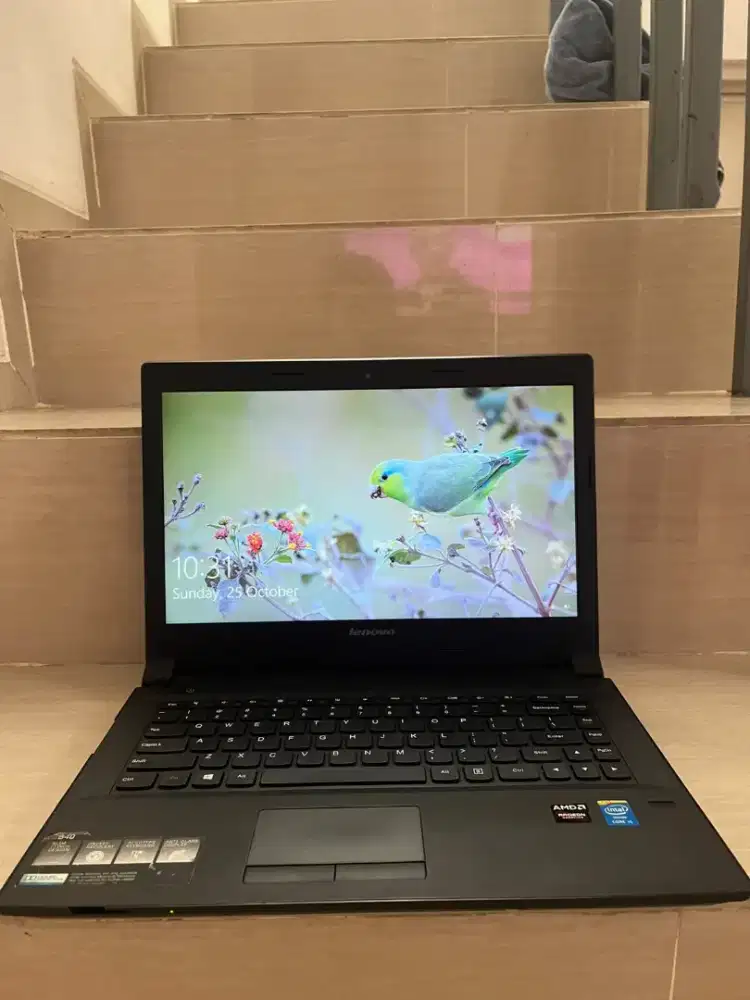 LAPTOP LENOVO Core i5 Ram 8 SSD 240 Gb Double VGA - SIAP PAKAI