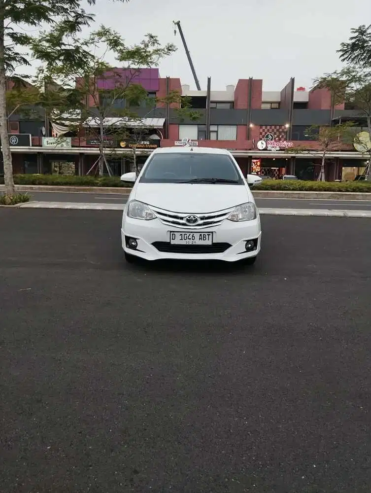 Toyota Etios Valco 2013 Bensin