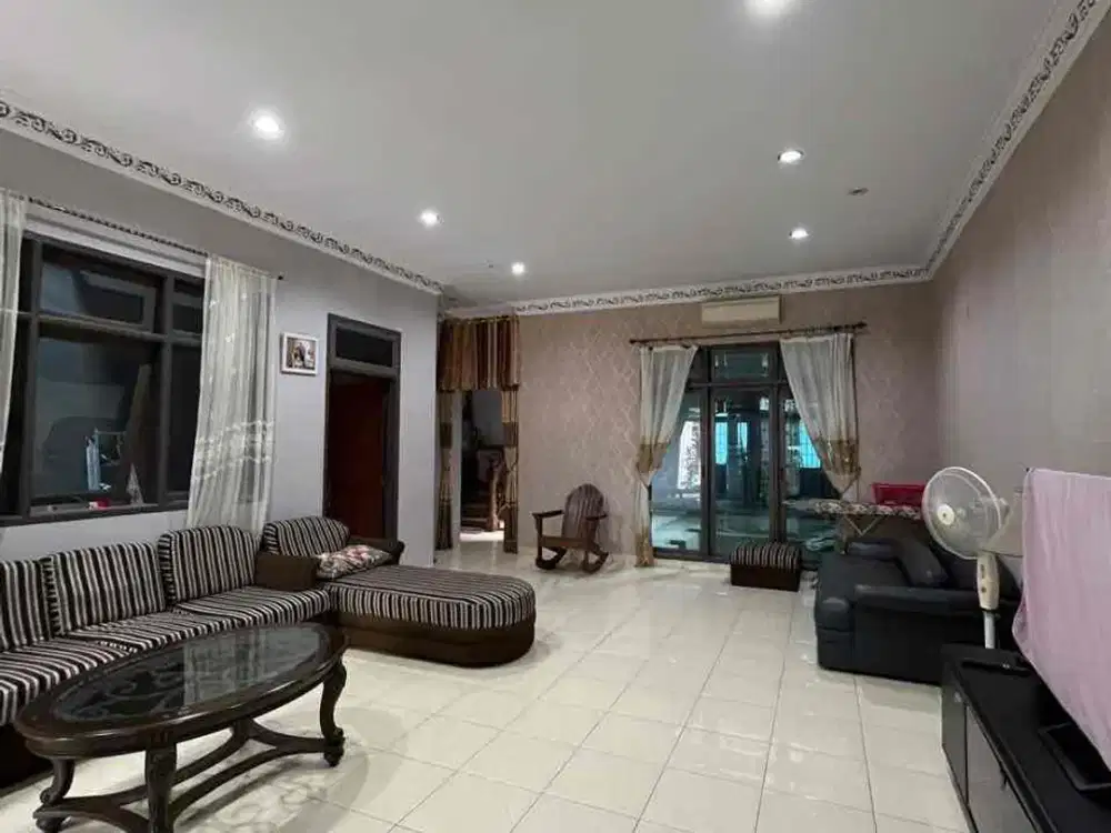 DIJUAL Villa Mewah Komp Graha Metropolitan (Graha Helvetia)