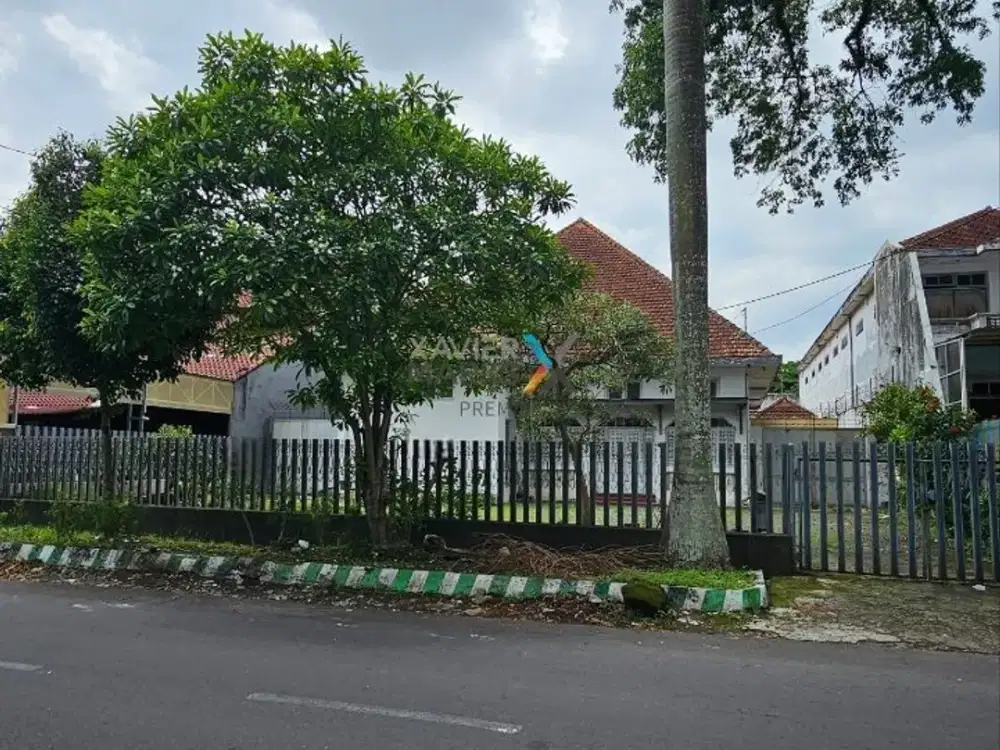 Dijual Rumah Rare Klasik di Gunung Gunung Klojen Malang Tengah Kota