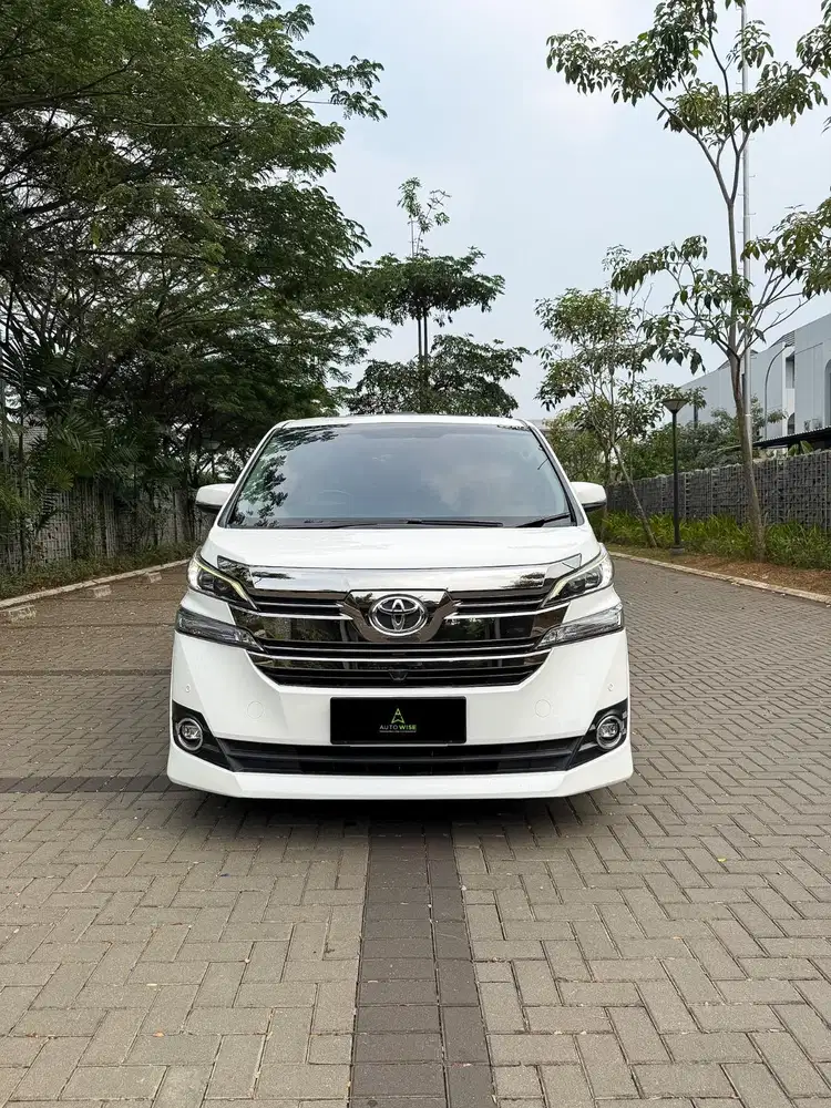 VELLFIRE G ATPM  2015 WHITE ON BLACK