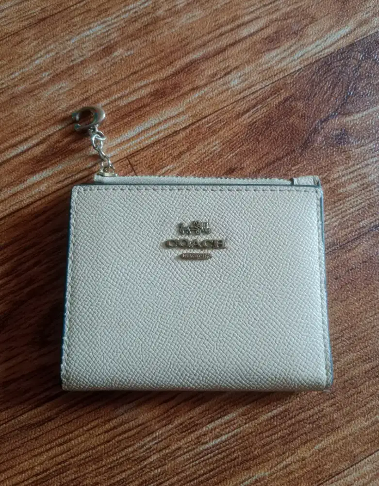 Dompet lipat coach