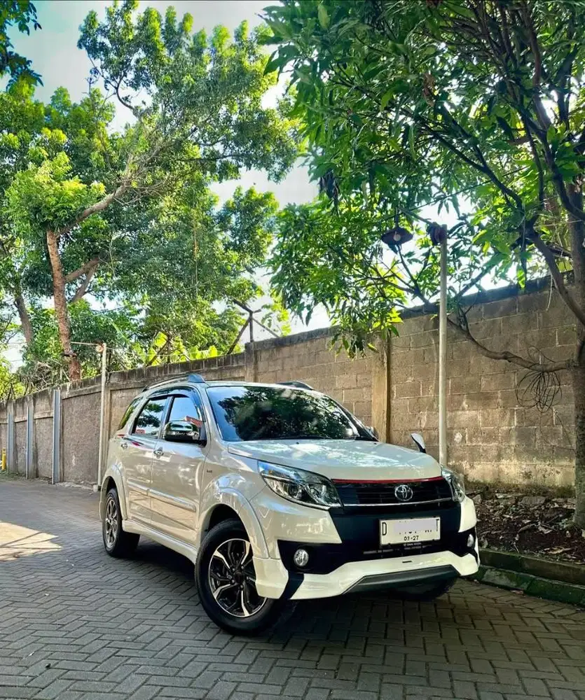 KM37RB- Toyota Rush S TRD Sportivo Ultimo Manual 1.5 MT 2017 Putih