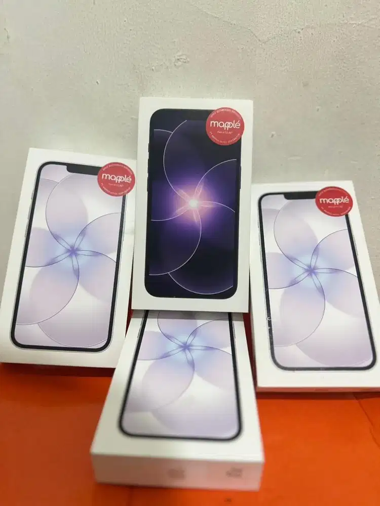 IPHONE 17e 256GB WHITE & BLACK