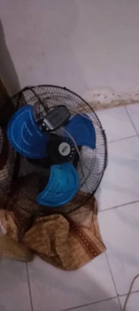 Kipas angin tornado TDS 15 bekas