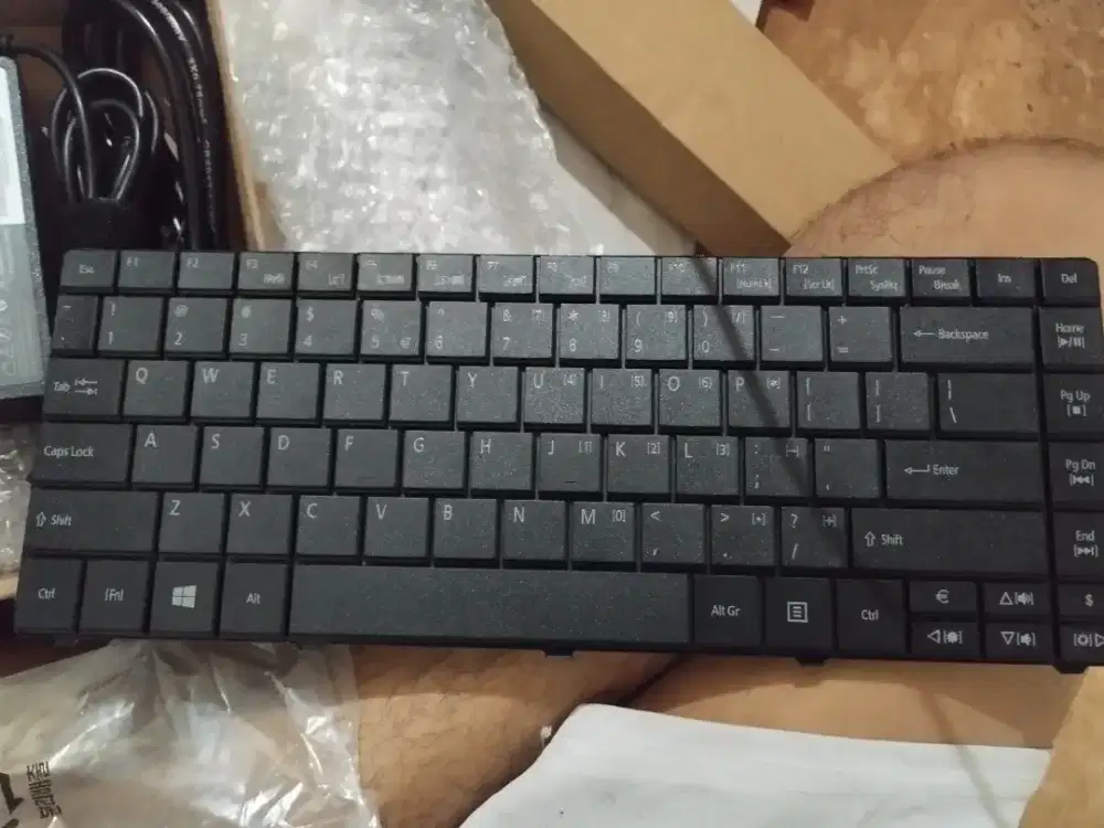 Keyboard Acer Aspire E1-421, E1-431, atau E1-471