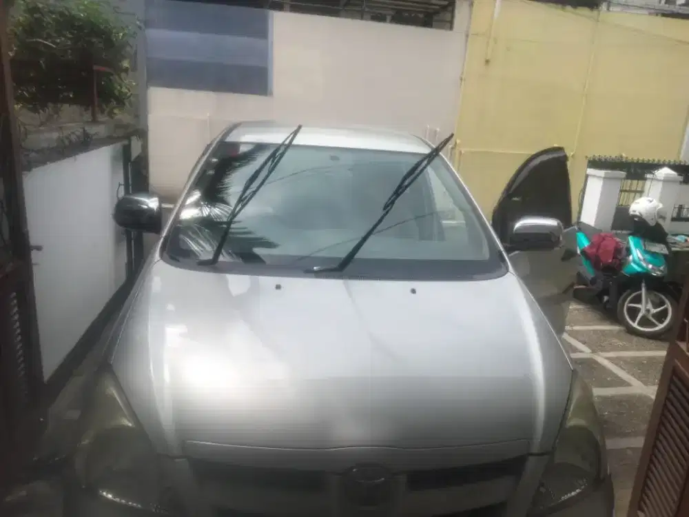 kaca film untuk mobil hitam dan silver KTT