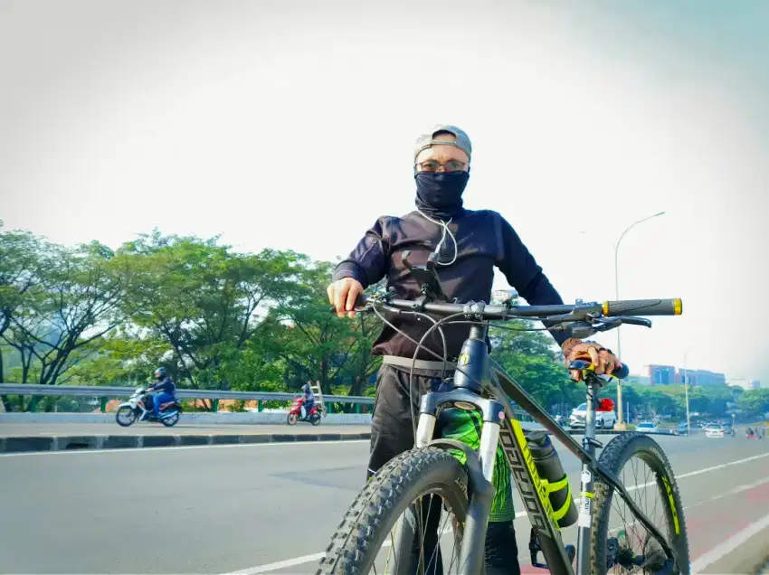 Sepeda gunung MTB Polygon xtrada 7