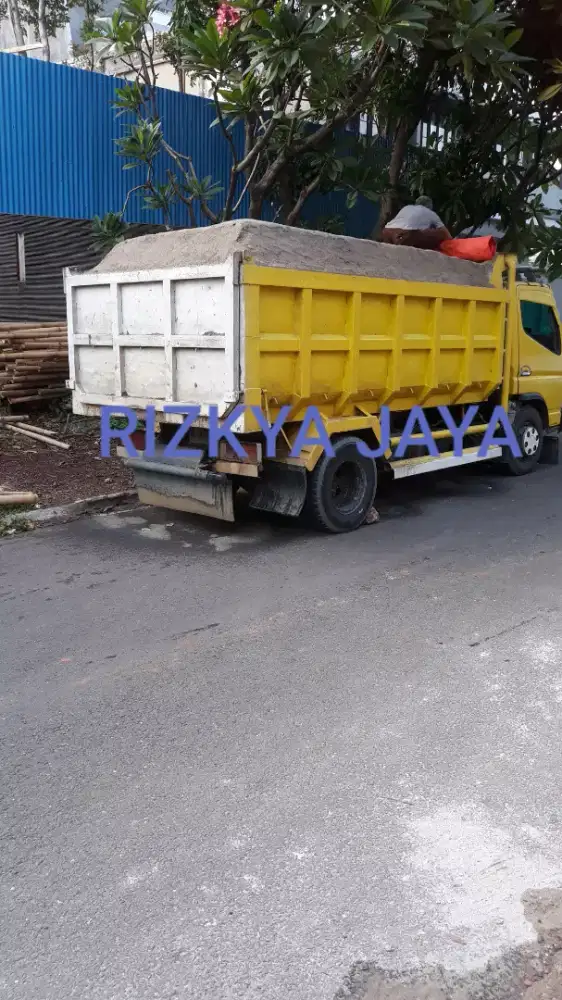 Pasir bangunan.isi 7,5 spy 8 kubik. Free ongkir.