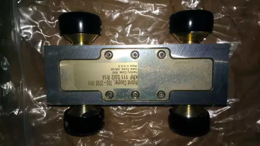 3DB HYBRID COUPLER 700 - 2700MHz KRF 111 53/2 R1A MADE IN USA LENGKAP