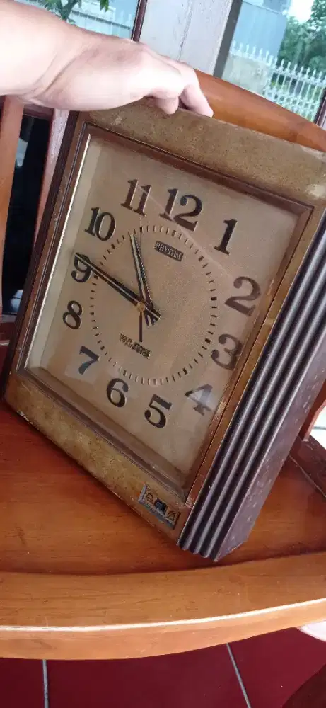 Jam dinding Rythm bukan jam tangan seiko Citizen jadul antik lawas