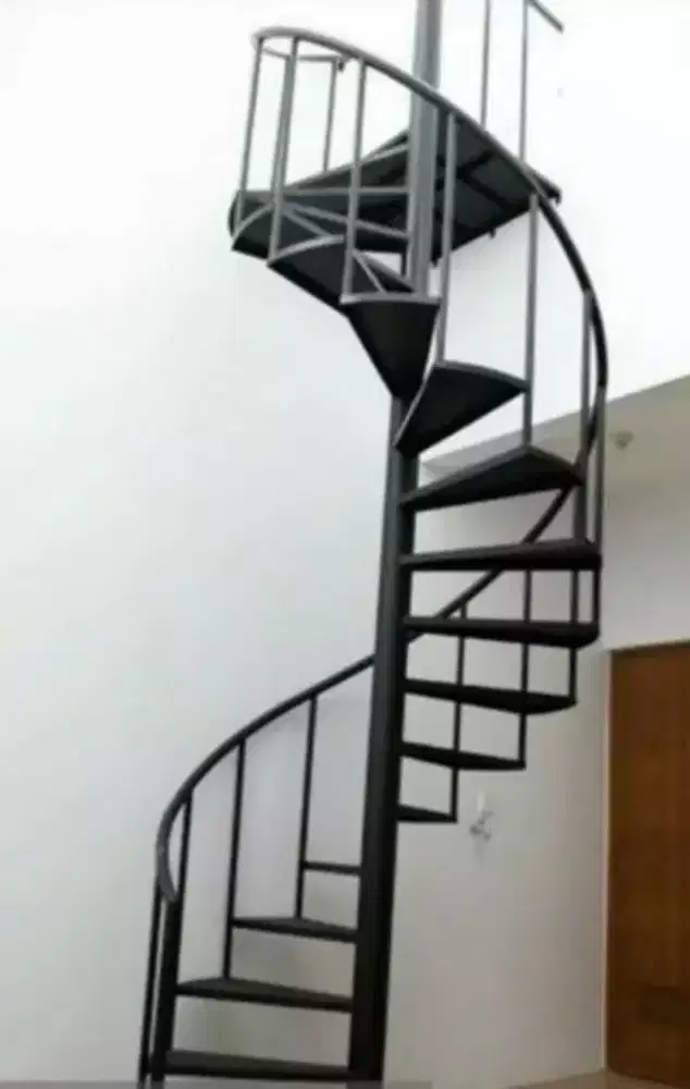 Tangga putar kuat,minimalis,mewah dan bergaransi