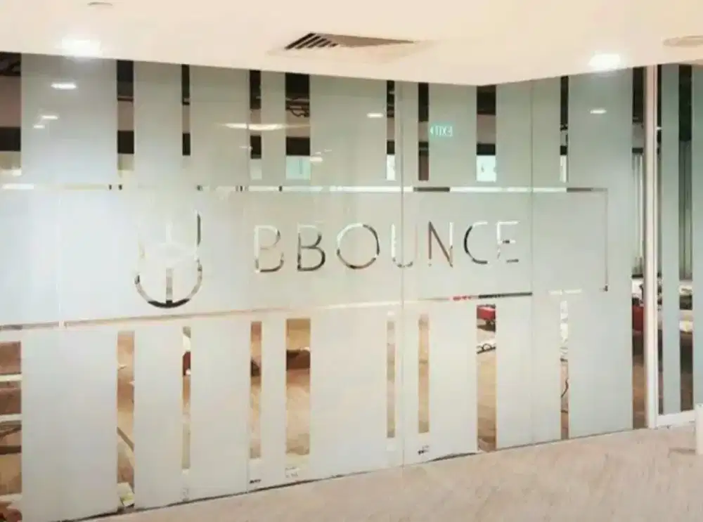 Stiker Sanblas motif Kaca Film membuat kaca lebih berdesain &bergambar