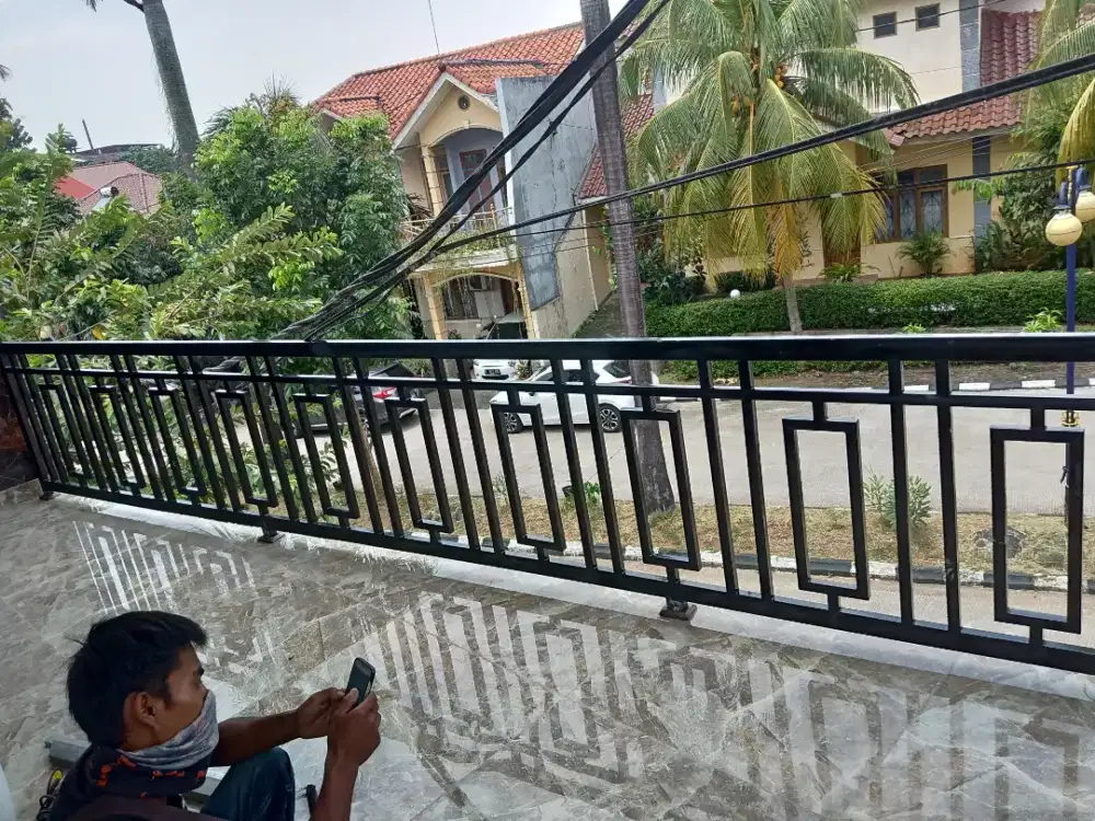 Pengaman teras atas balkon