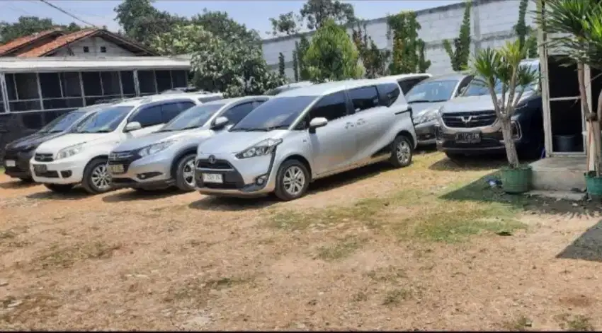 Sewa / Rental mobil matic lepas kunci murah Jakarta Depok